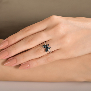 AR241L-BD-W/ PIR0098312 Кольцо (Au 750)